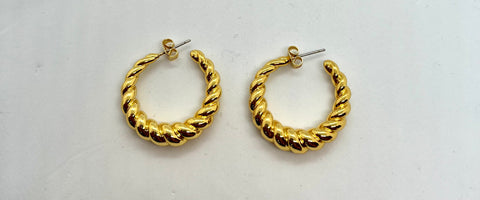 18k Gold Shrimp Hoop Earrings